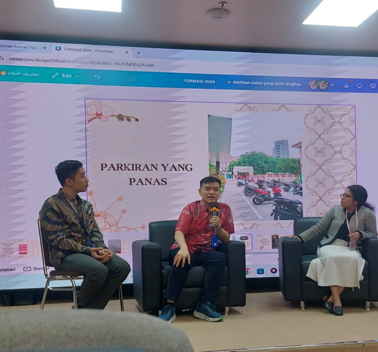 Sesi Dekanat Menjawab